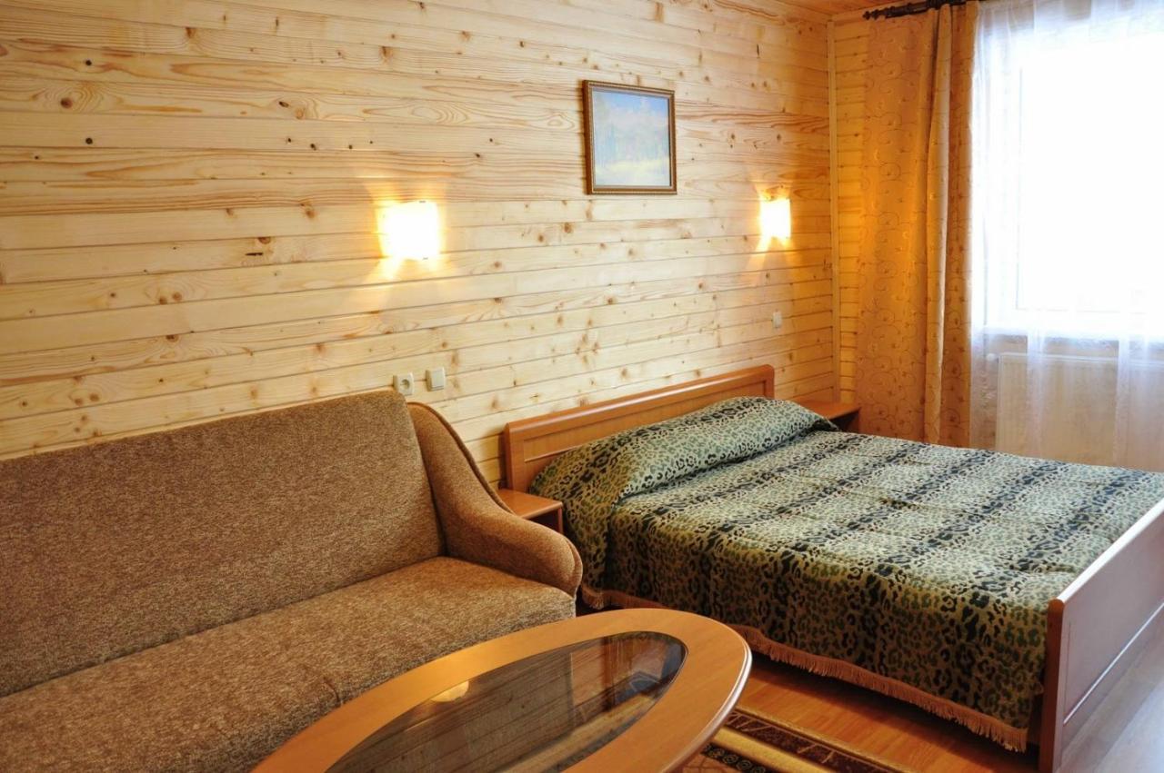 Karpatski Zori Hotel Bukovel Quarto foto